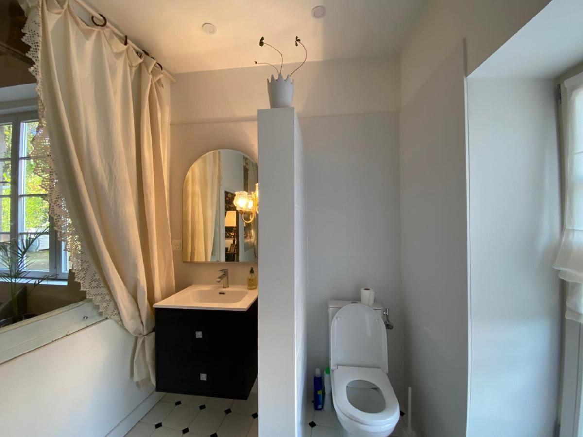 Duplex De Charme A Lessy Apartment Екстериор снимка
